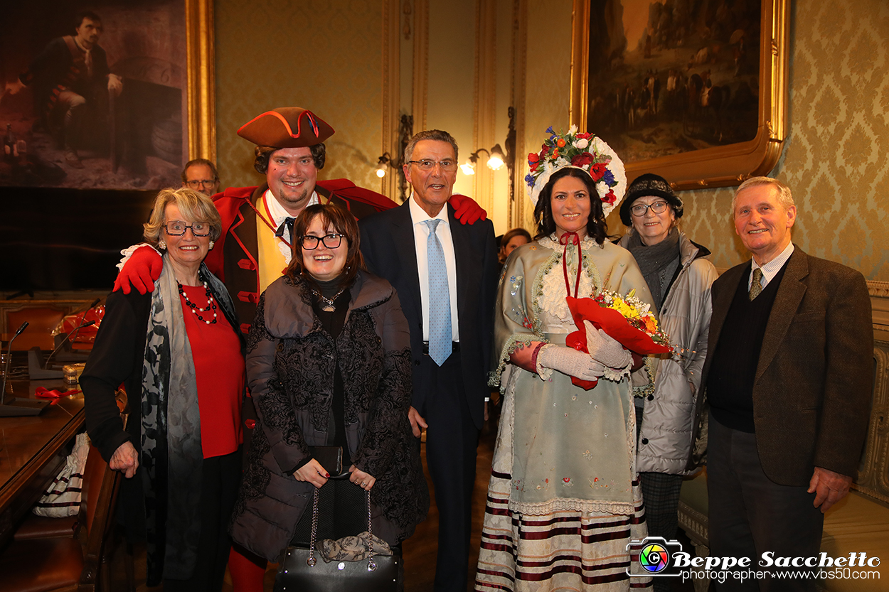 VBS_3710 - Investitura Ufficiale Gianduja e Giacometta Famija Turineisa - Carnevale di Torino 2024.jpg